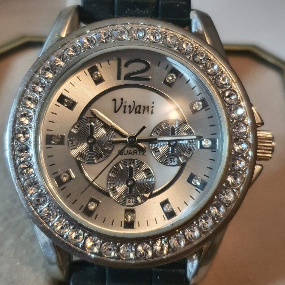 🦋10/$20🦋 Vivani R9004 Silver/Rhinestone Women's Watch